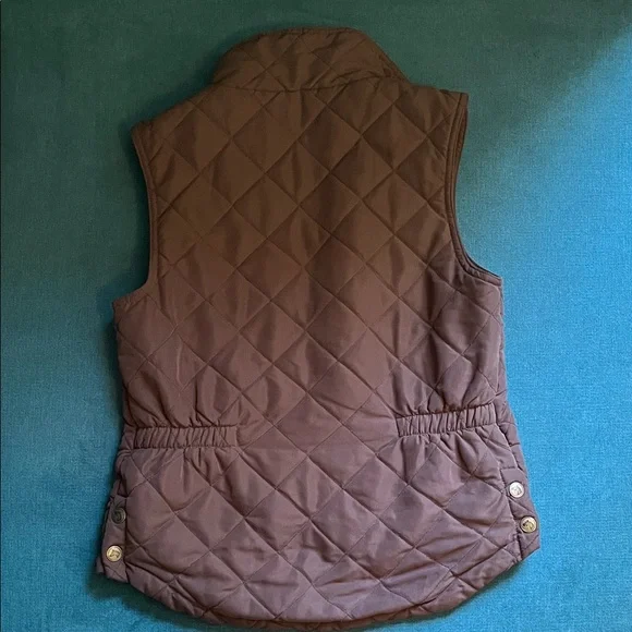 Equestrian Sport- Brown Quilted Vest with Gold Buttons- Women’s small - Picture 9 of 9